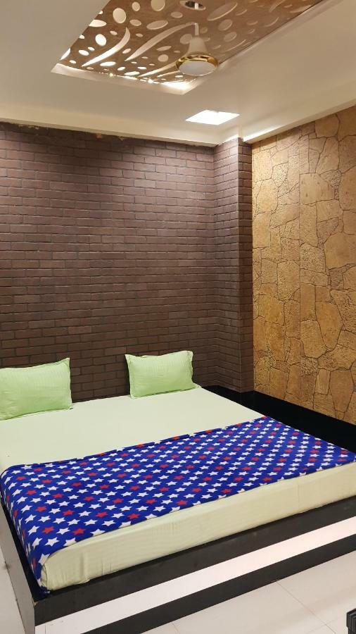 Ratnakar Palace Hotel Varanasi Exterior photo